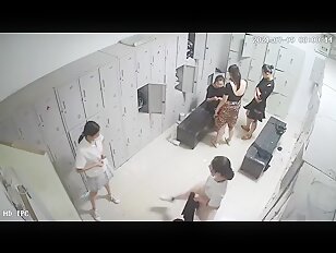 [IPCAM 2022] Real Public Voyeur Changing Room Live CAM Porn Leaked February Month 01.02.2022 - 30.02 (42)