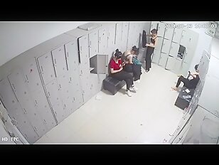 [IPCAM 2023] Real Public Voyeur Changing Room Live CAM Porn Leaked June Month 01.06.2023 - 30.06 (13)