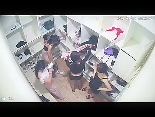 [IPCAM 2023] Real Public Voyeur Changing Room Live CAM Porn Leaked May Month 01.05.2023 - 30.05 (47)