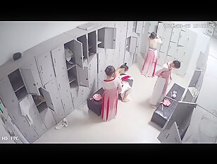 [IPCAM 2023] Real Public Voyeur Changing Room Live CAM Porn Leaked December Month 01.12.2023 - 30.12 (27)