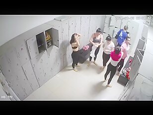 [IPCAM 2022] Real Public Voyeur Changing Room Live CAM Porn Leaked July Month 01.07.2022 - 30.07 (59)