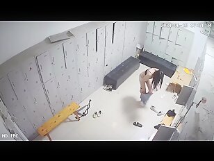 [IPCAM 2024] Real Public Voyeur Changing Room Live CAM Porn Leaked February Month 01.02.2024 - 30.02 (285)
