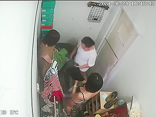 [IPCAM 2022] Real Public Voyeur Changing Room Live CAM Porn Leaked April Month 01.04.2022 - 30.04 (29)