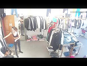 [IPCAM 2022] Real Public Voyeur Changing Room Live CAM Porn Leaked December Month 01.12.2022 - 30.12 (121)