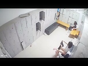 [IPCAM 2022] Real Public Voyeur Changing Room Live CAM Porn Leaked November Month 01.11.2022 - 30.11 (13)