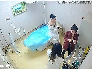 [IPCAM 2023] Real Public Voyeur Changing Room Live CAM Porn Leaked August Month 01.08.2023 - 30.08 (24)