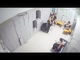 [IPCAM 2022] Real Public Voyeur Changing Room Live CAM Porn Leaked December Month 01.12.2022 - 30.12 (126)