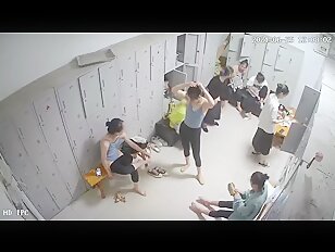 [IPCAM 2023] Real Public Voyeur Changing Room Live CAM Porn Leaked May Month 01.05.2023 - 30.05 (80)