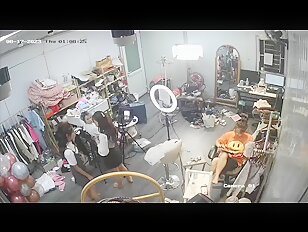 [IPCAM 2022] Real Public Voyeur Changing Room Live CAM Porn Leaked August Month 01.08.2022 - 30.08 (49)