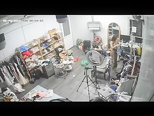[IPCAM 2024] Real Public Voyeur Changing Room Live CAM Porn Leaked February Month 01.02.2024 - 30.02 (118)