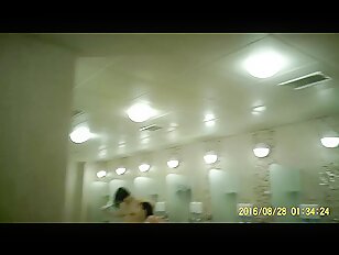 Korean Public Changing Room Naked Korean Milf Voyeur Hacked 13-02-2024 (65)