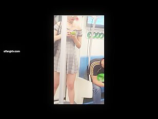 Real Life Public Korean Street Upskirt Voyeur Porn Hacked 26-02-2024 (8)