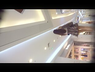 Pretty Girls Public Shopping Mall Public Voyeur Hidden Cam Hacked 17-03-2024 (4)