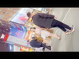 Public Street Upskirt Voyeur Leaked 05-04-2024 (2)