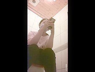 Public Hidden Cam Voyeur Leaked 12-04-2024 (5)