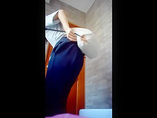 Public Toilet Hidden Cam Voyeur Upskirt Leaked 29-04-2024 (4)